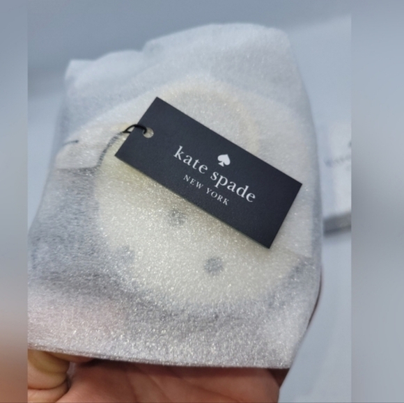 Kate Spade New York X Disney  Minnie Mouse Coin Purse Polka Dot Bow Bag - Picture 10 of 15